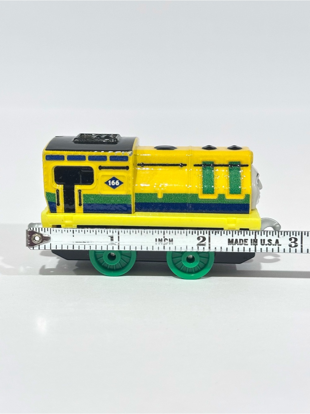 Thomas & Friends Adventures Diecast Racing Raul Train - Picture 4 of 11